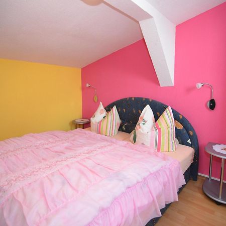 Holiday Home In Neustadt Am Rennsteig With Pond Bagian luar foto