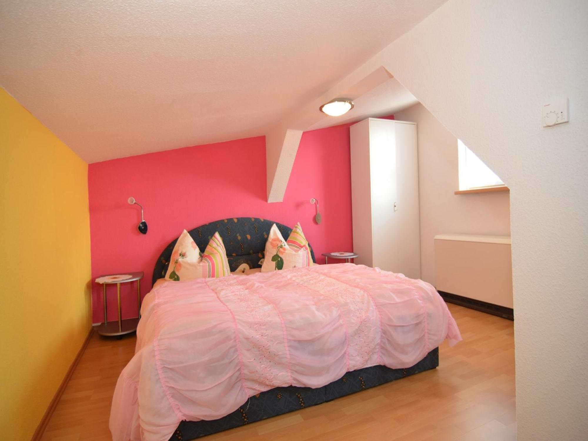 Holiday Home In Neustadt Am Rennsteig With Pond Bagian luar foto