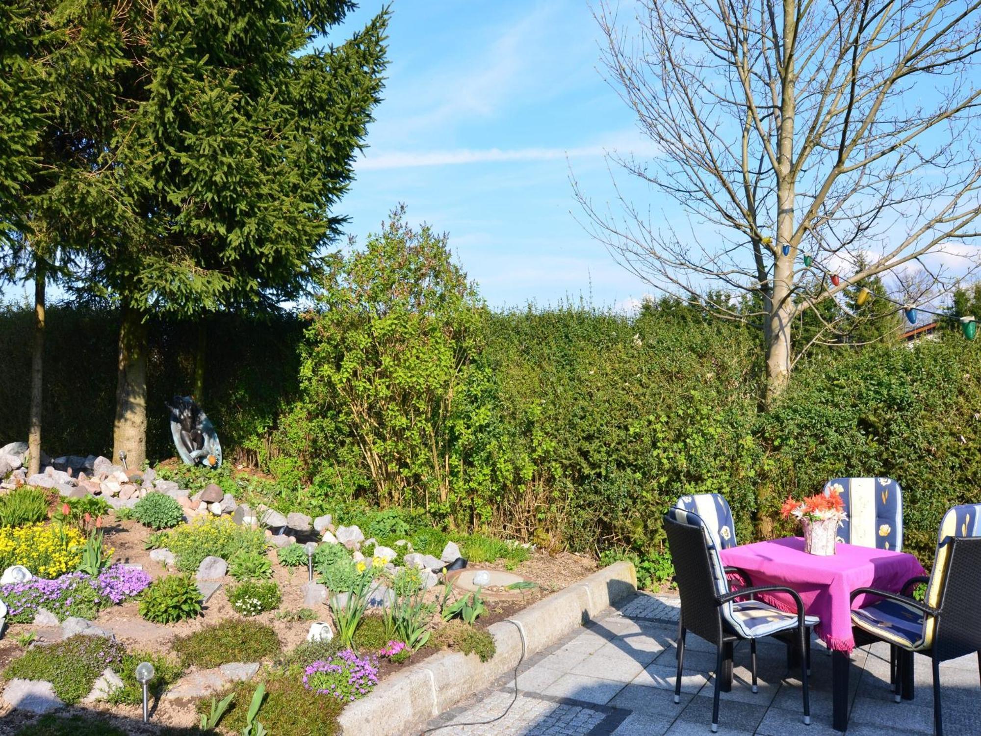 Holiday Home In Neustadt Am Rennsteig With Pond Bagian luar foto