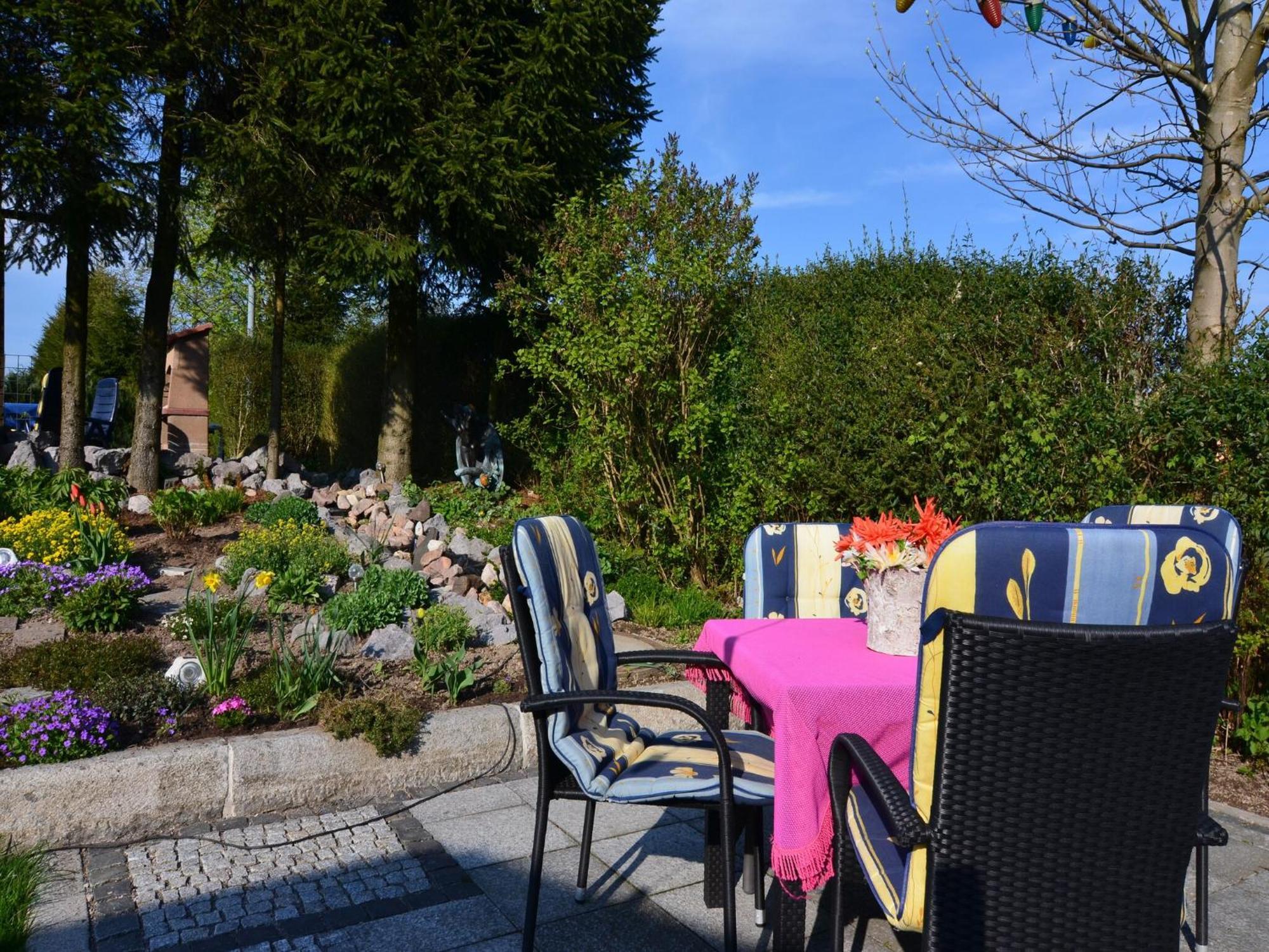 Holiday Home In Neustadt Am Rennsteig With Pond Bagian luar foto