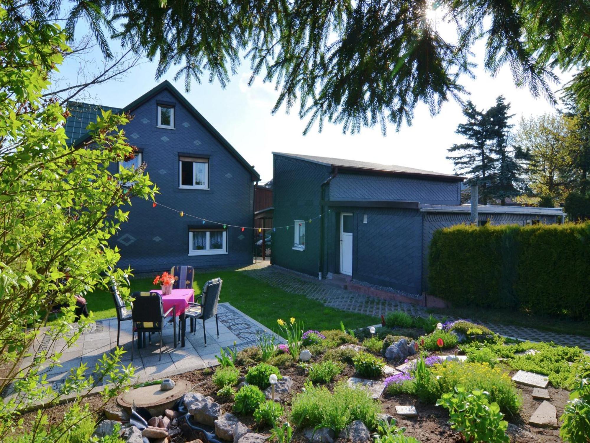 Holiday Home In Neustadt Am Rennsteig With Pond Bagian luar foto
