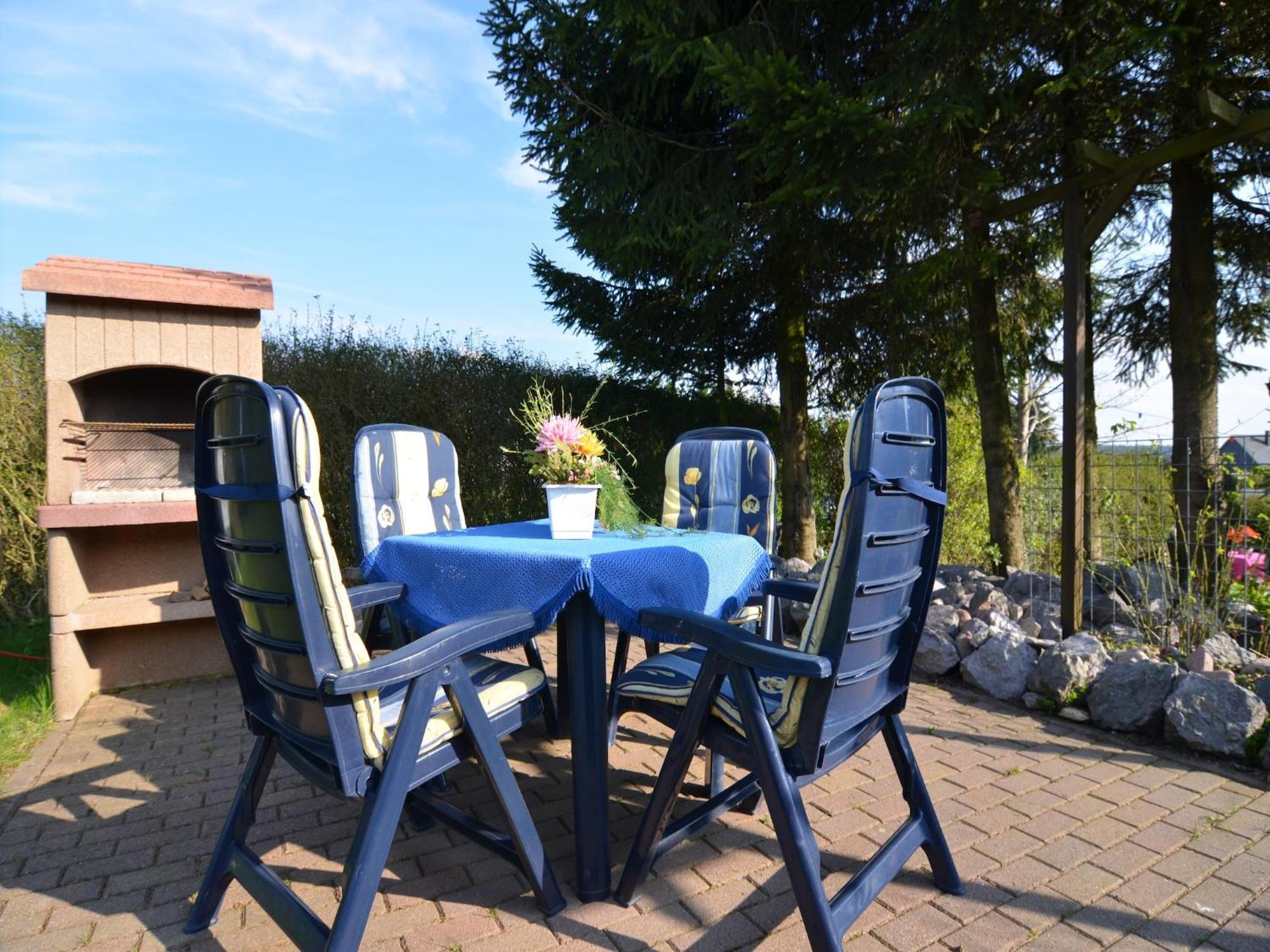 Holiday Home In Neustadt Am Rennsteig With Pond Bagian luar foto