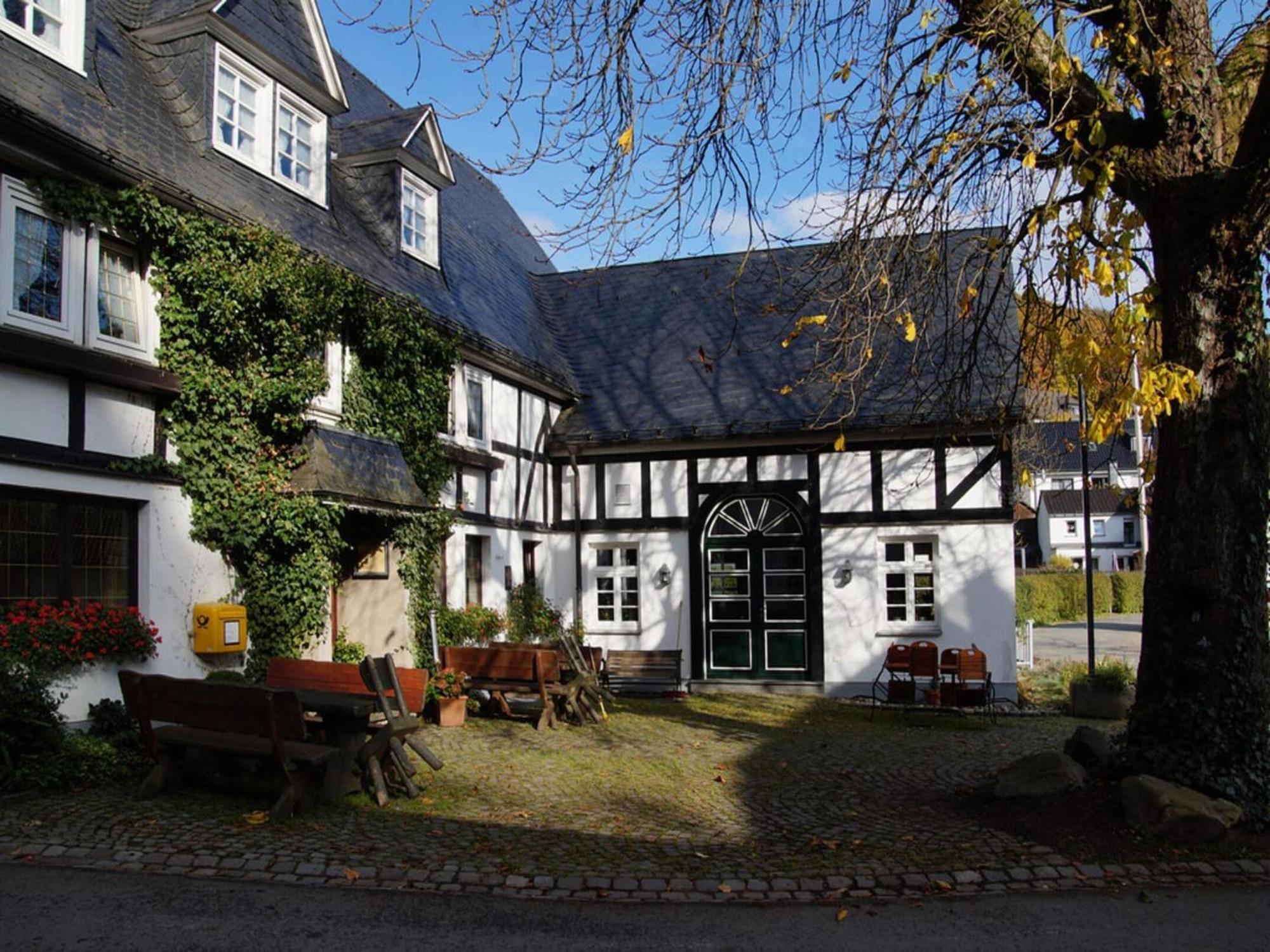 Holiday Home In Neustadt Am Rennsteig With Pond Bagian luar foto